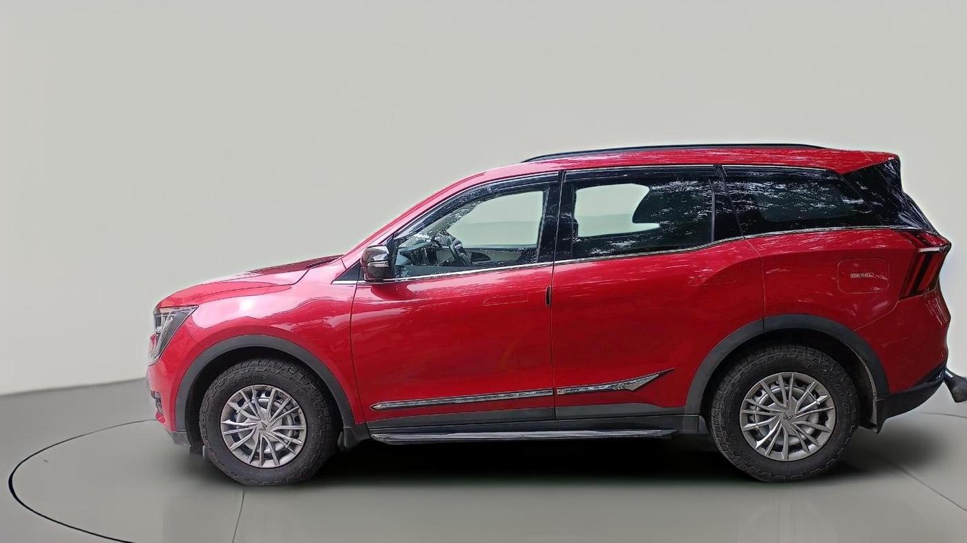 2023 Mahindra XUV700 MX D MT 5 STR, Diesel, Manual, 72,983 km, exterior