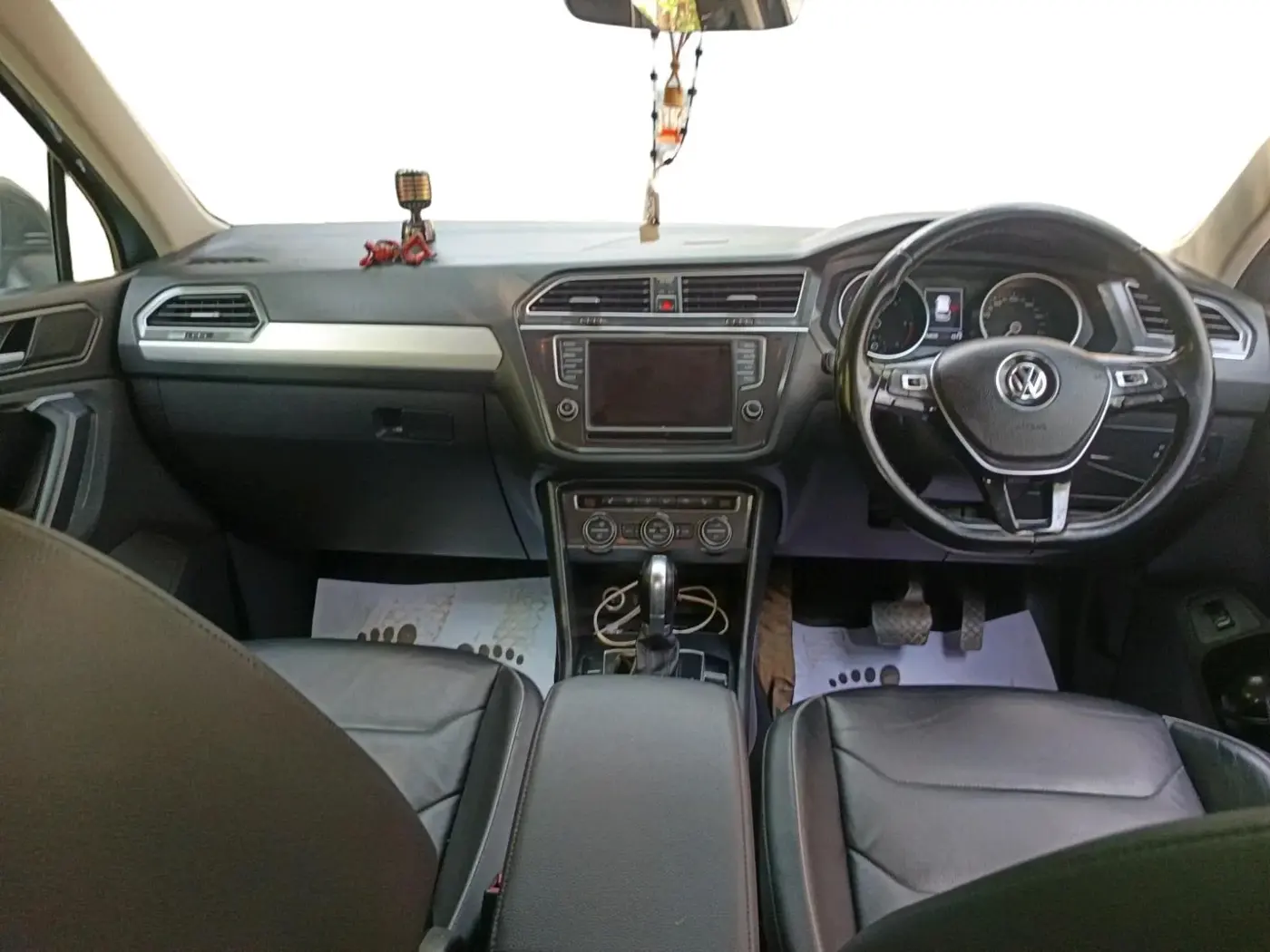 2017 Volkswagen TIGUAN HIGHLINE TDI AT, Diesel, Automatic, 1,34,814 km, interior