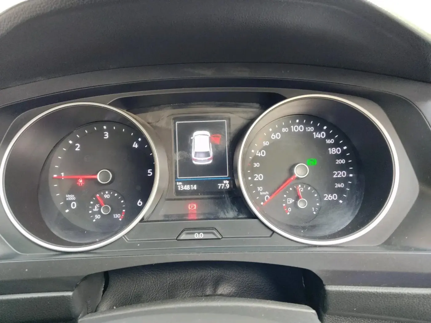 2017 Volkswagen TIGUAN HIGHLINE TDI AT, Diesel, Automatic, 1,34,814 km, interior