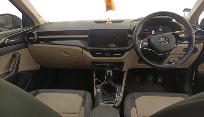 2022 Skoda SLAVIA STYLE 1.5L TSI MT, Petrol, Manual, 28,732 km, interior