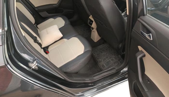 2022 Skoda SLAVIA STYLE 1.5L TSI MT, Petrol, Manual, 28,732 km, interior