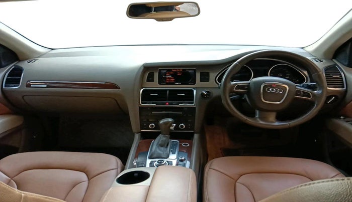 2011 Audi Q7 3.0 TDI QUATTRO, Diesel, Automatic, 1,06,549 km, interior