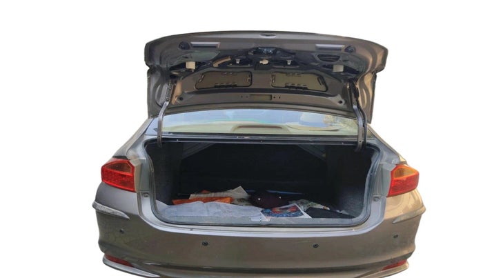 2016 Honda City 1.5L I-VTEC VX CVT, Petrol, Automatic, 33,000 km, exterior