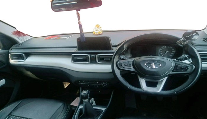 2022 Tata PUNCH CREATIVE  1.2 RTN DUAL TONE, Petrol, Manual, 27,996 km, interior