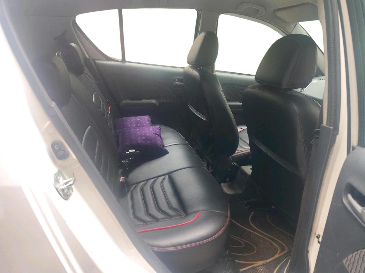 2013 Maruti Ritz VXI, Petrol, Manual, 90,417 km, interior