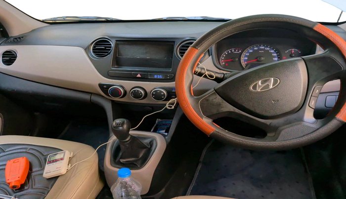 2015 Hyundai Xcent BASE 1.2, Petrol, Manual, 49,731 km, interior