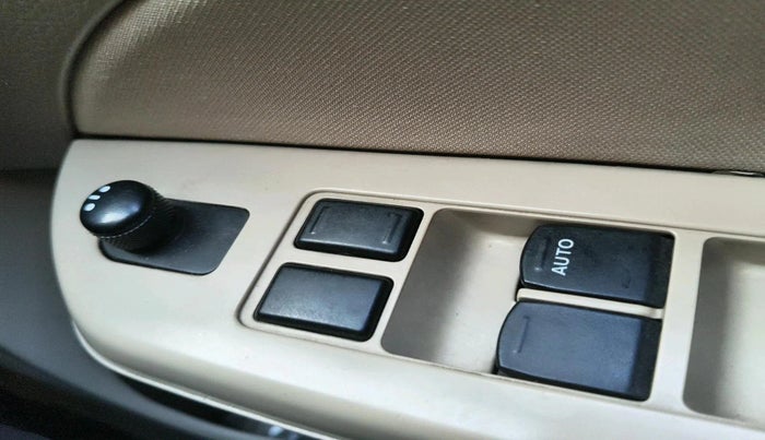 2014 Maruti Swift Dzire ZXI, Petrol, Manual, 1,55,532 km, interior