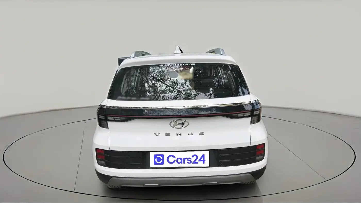 2024 Hyundai VENUE S(O) 1.2, Petrol, Manual, 22,533 km, exterior