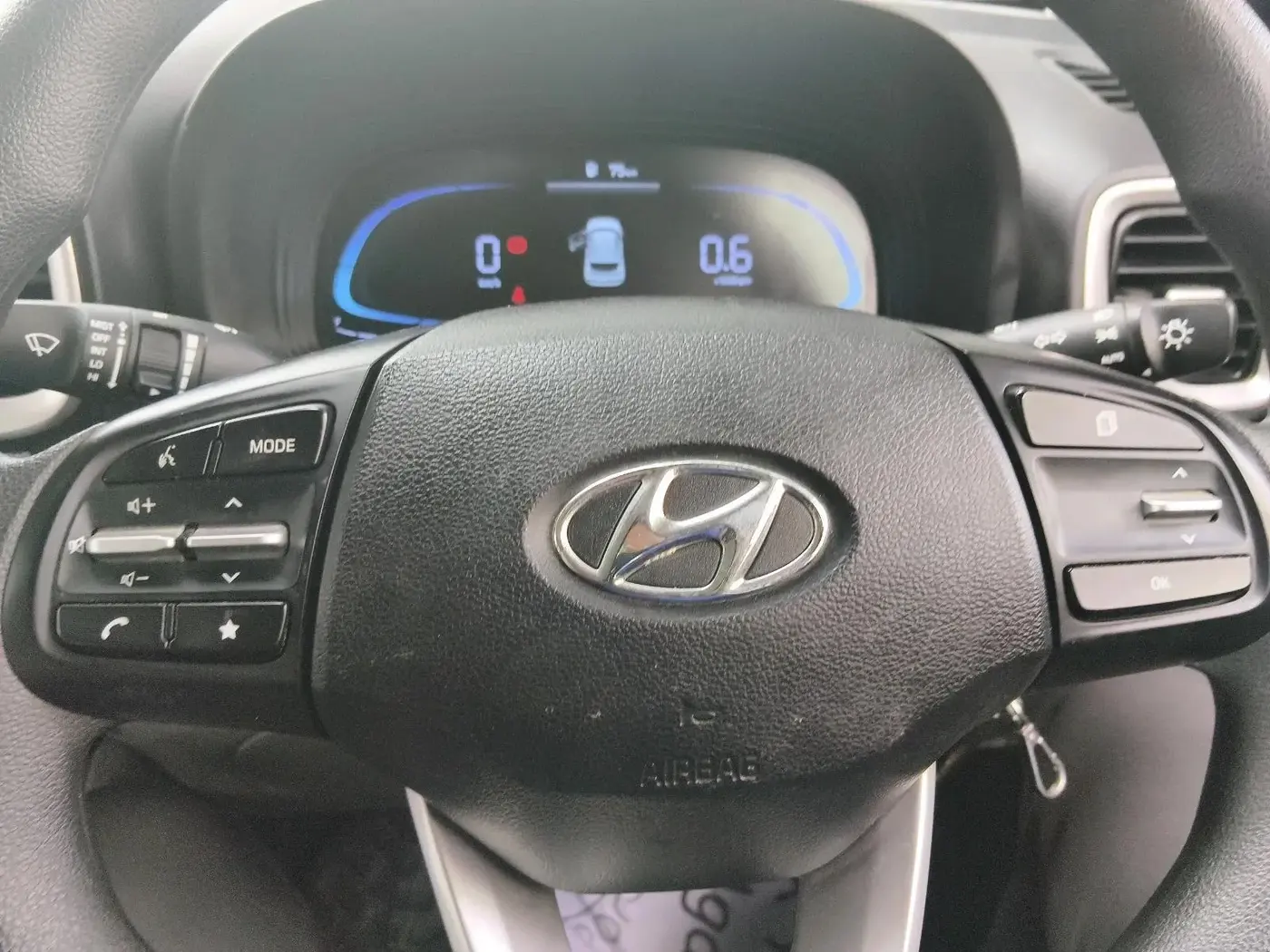 2024 Hyundai VENUE S(O) 1.2, Petrol, Manual, 22,533 km, interior