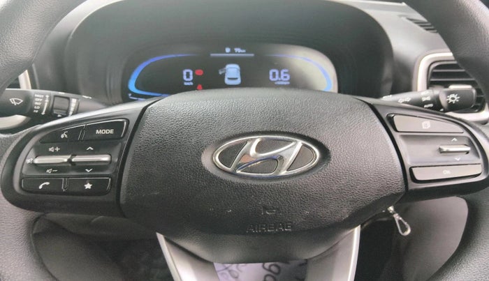 2024 Hyundai VENUE S(O) 1.2, Petrol, Manual, 22,533 km, interior