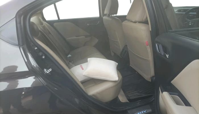 2021 Honda City 1.5L I-VTEC V MT 4TH GEN, Petrol, Manual, 17,383 km, interior