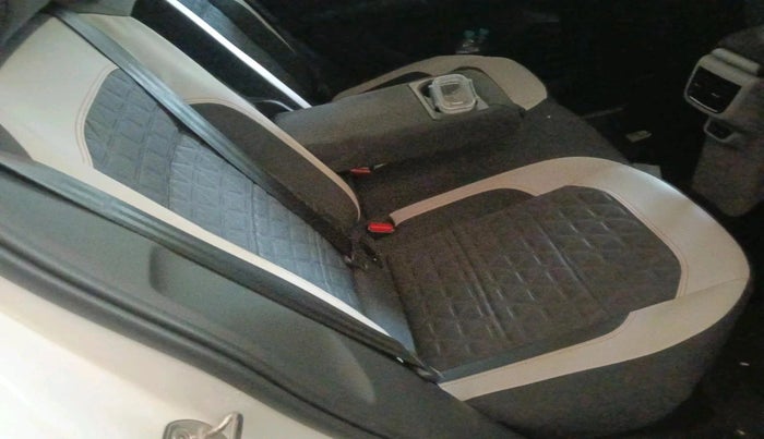 2022 Volkswagen TAIGUN GT PLUS 1.5 TSI DSG, Petrol, Automatic, 21,628 km, interior