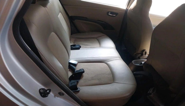 2011 Hyundai i10 MAGNA 1.2, Petrol, Manual, 99,731 km, interior