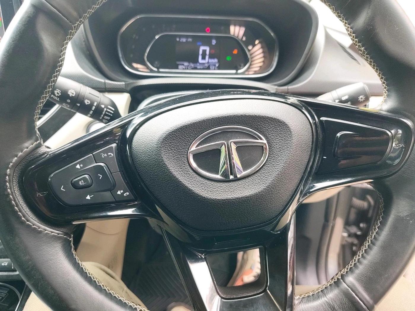 2021 Tata NEXON XZ PLUS DIESEL, Diesel, Manual, 80,411 km, interior