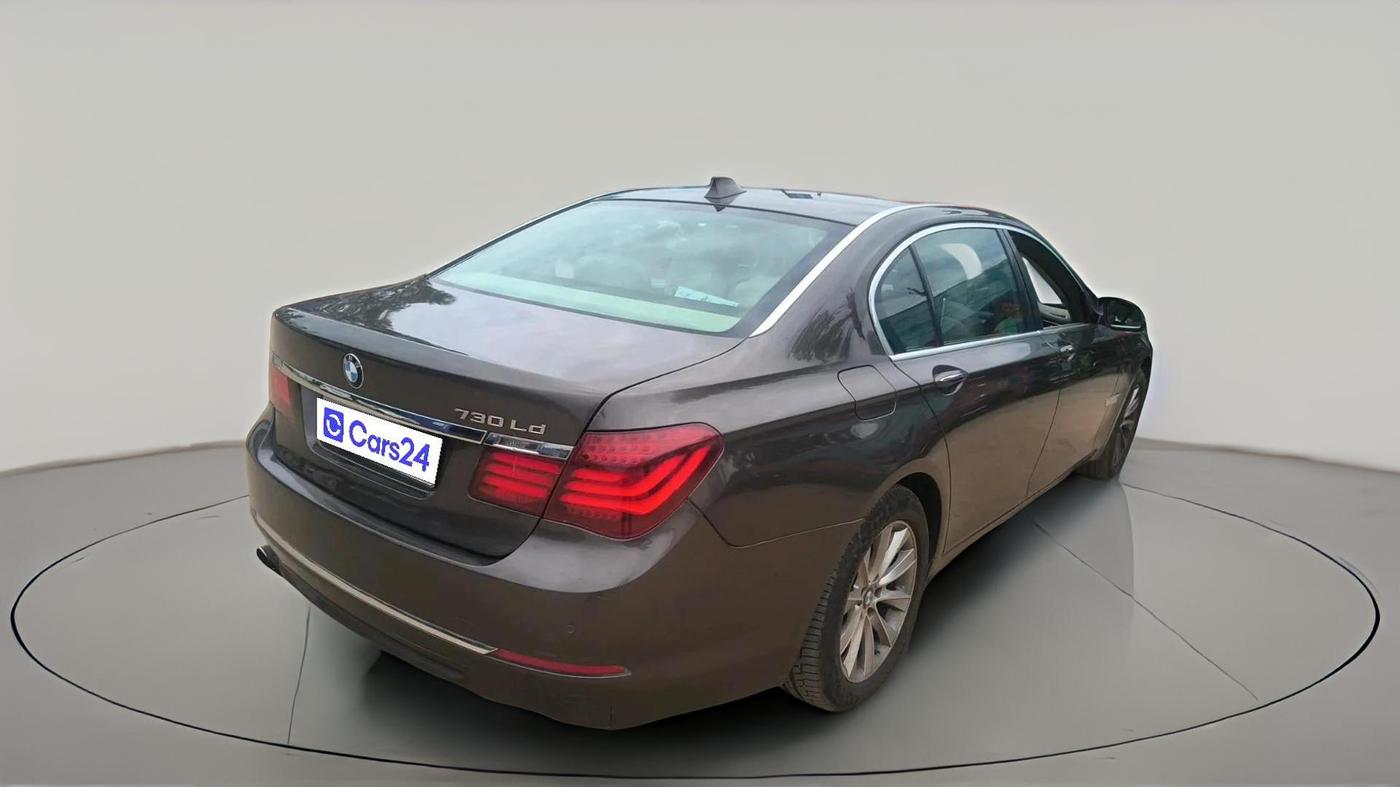 2014 BMW 7 Series 730L D, Diesel, Automatic, 1,53,472 km, exterior