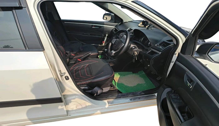 2013 Maruti Swift VXI, Petrol, Manual, 47,013 km, interior