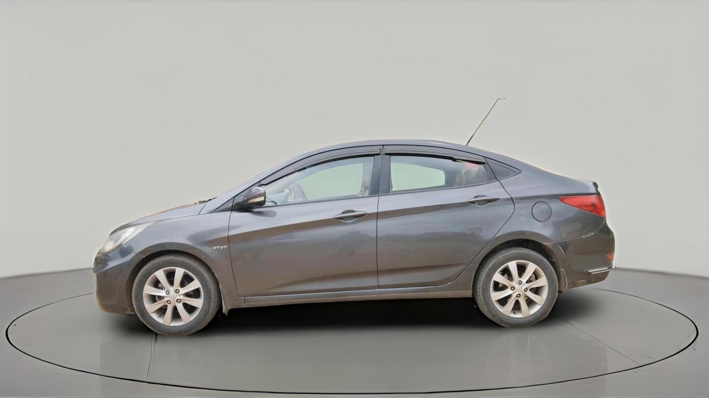 2011 Hyundai Verna FLUIDIC 1.6 VTVT SX, Petrol, Manual, 98,063 km, exterior