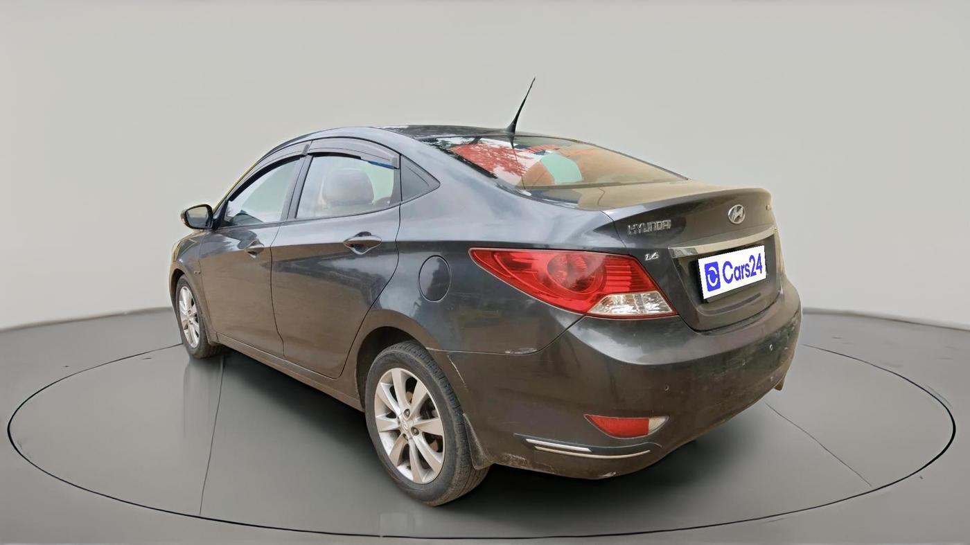 2011 Hyundai Verna FLUIDIC 1.6 VTVT SX, Petrol, Manual, 98,063 km, exterior