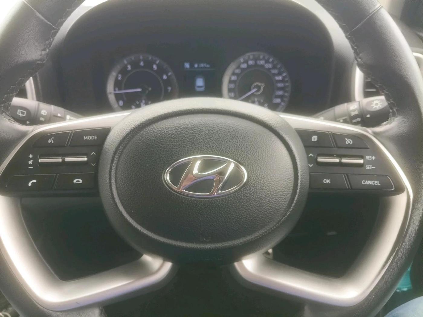 2020 Hyundai VENUE SX 1.0 (O) TURBO IMT DUAL TONE, Petrol, Manual, 26,236 km, interior