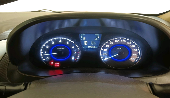 2015 Hyundai Verna FLUIDIC 4S 1.6 VTVT S(O), Petrol, Manual, 63,855 km, interior