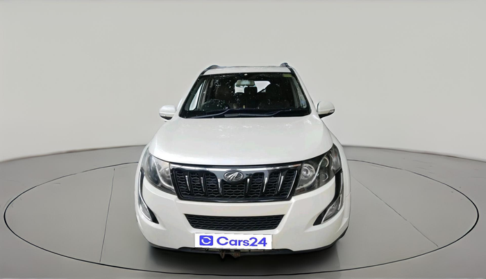 2017 Mahindra XUV500 W8 AT, Diesel, Automatic, 1,28,316 km, exterior