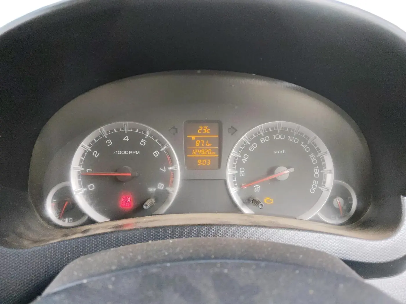 2012 Maruti Swift ZXI, CNG, Manual, 1,24,920 km, interior