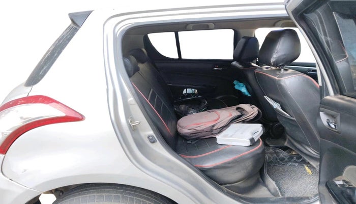 2012 Maruti Swift ZXI, CNG, Manual, 1,24,920 km, interior