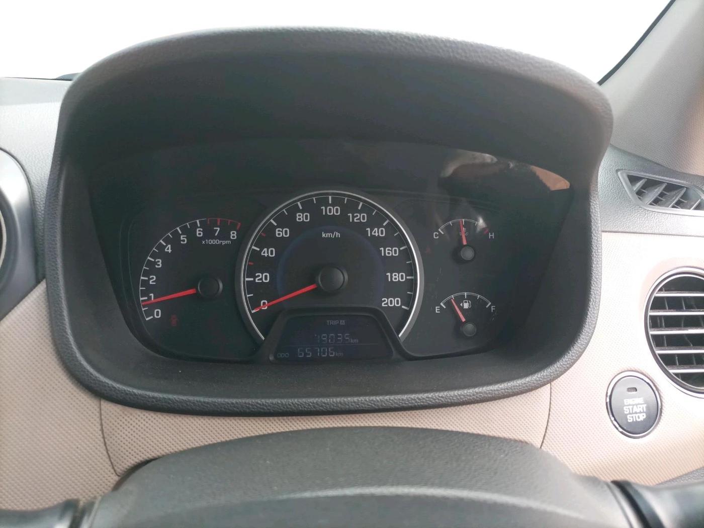 2014 Hyundai Grand i10 ASTA 1.2 KAPPA VTVT, Petrol, Manual, 65,706 km, interior