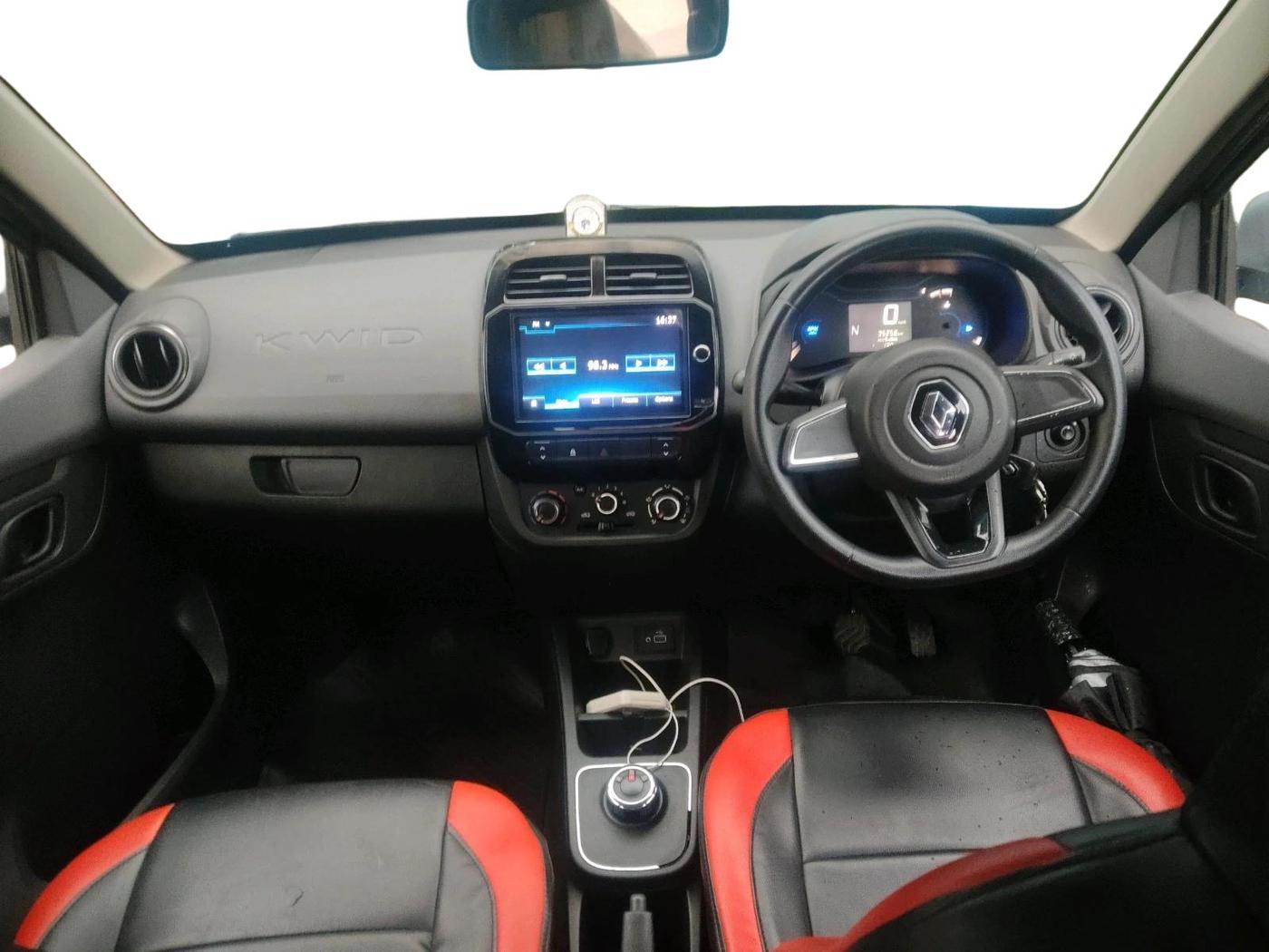 2021 Renault Kwid RXT 1.0 AMT (O), Petrol, Automatic, 35,258 km, interior