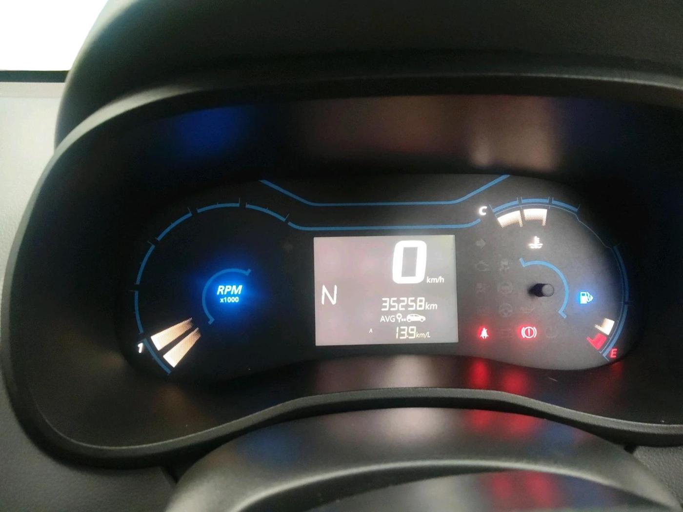 2021 Renault Kwid RXT 1.0 AMT (O), Petrol, Automatic, 35,258 km, interior