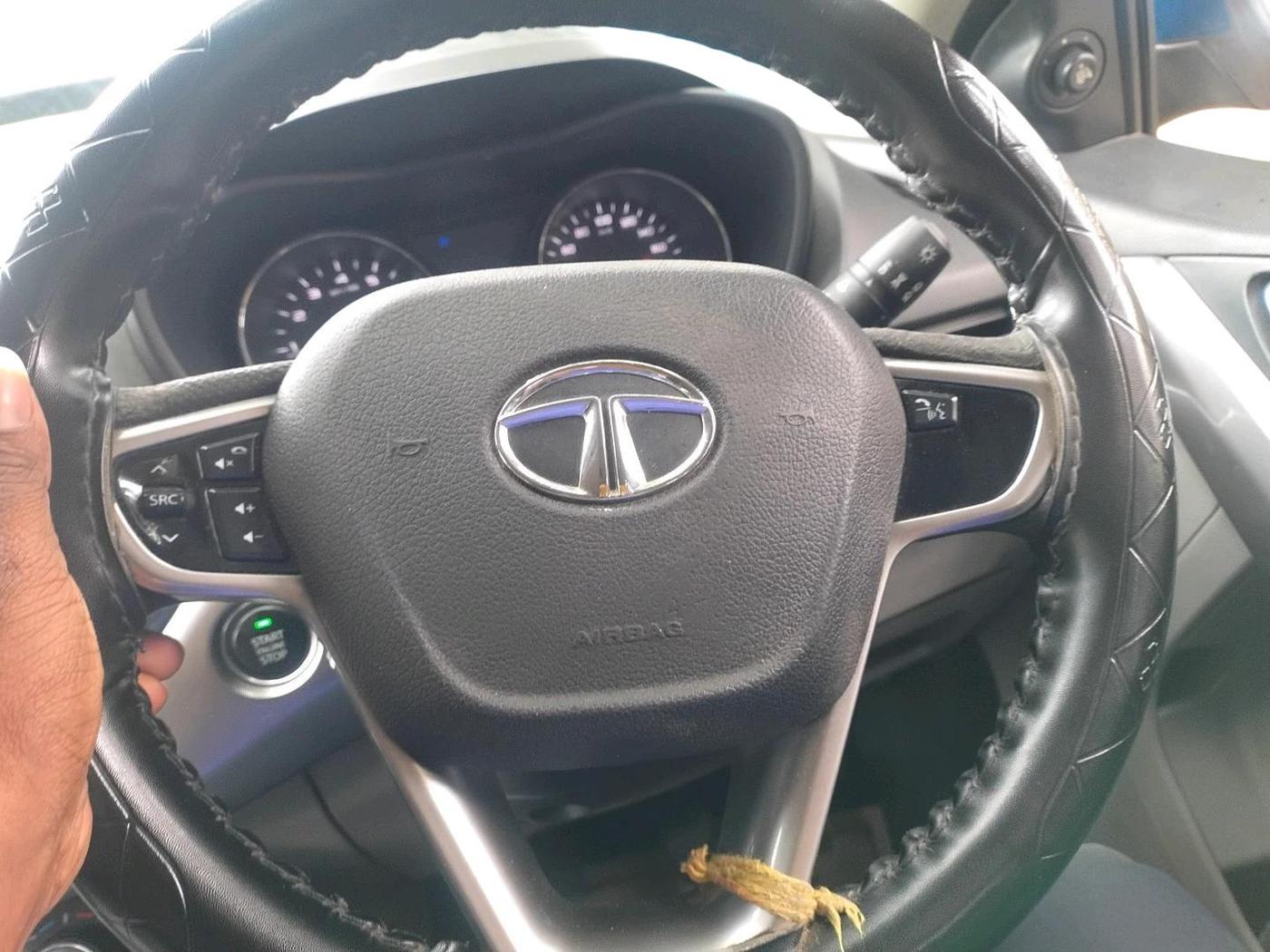 2017 Tata NEXON XZ PLUS DIESEL, Diesel, Manual, 2,22,549 km, interior