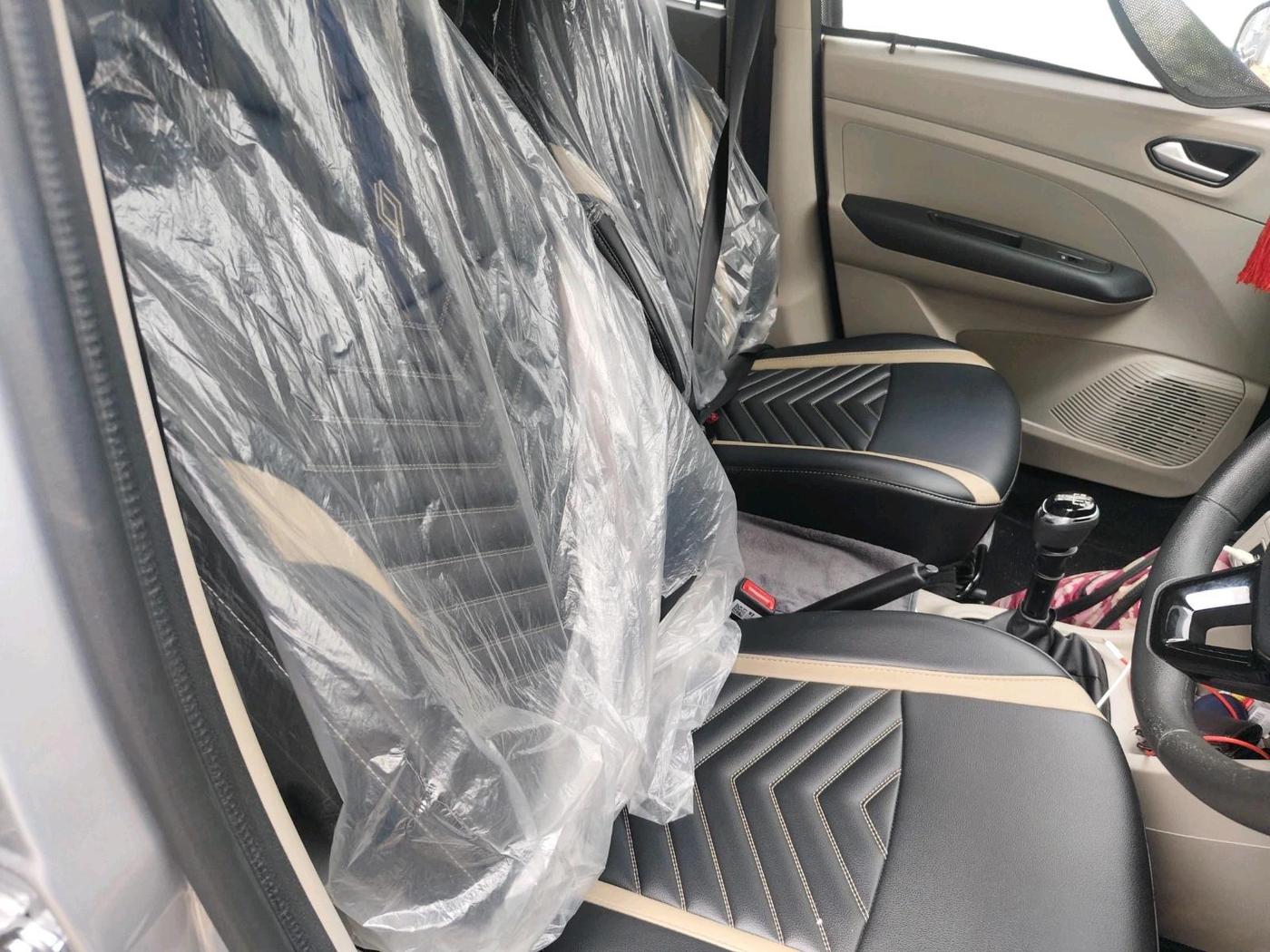 2025 Renault TRIBER Techno, Petrol, Manual, 7,076 km, interior