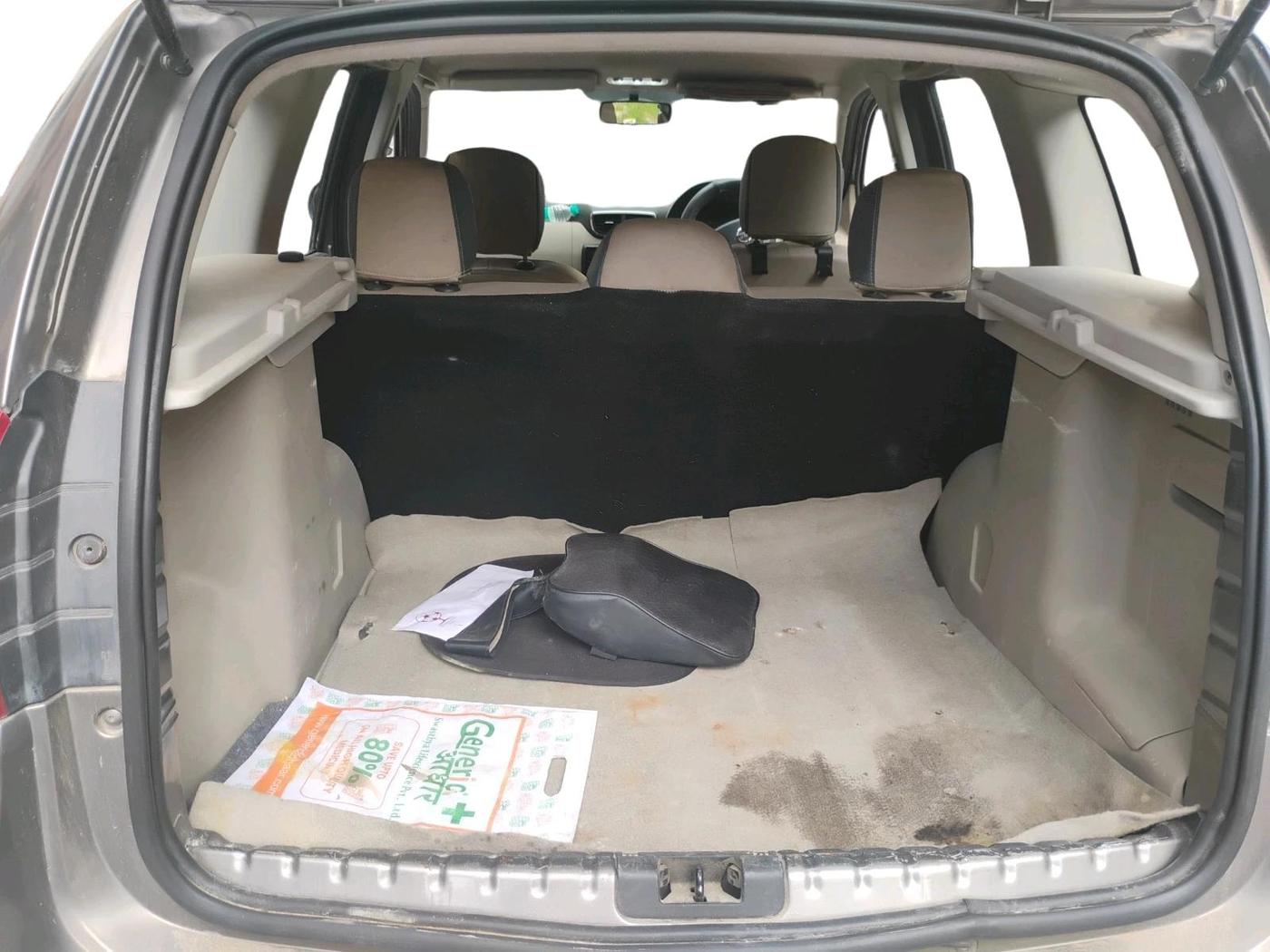2014 Nissan Terrano XL (P), Petrol, Manual, 93,854 km, exterior