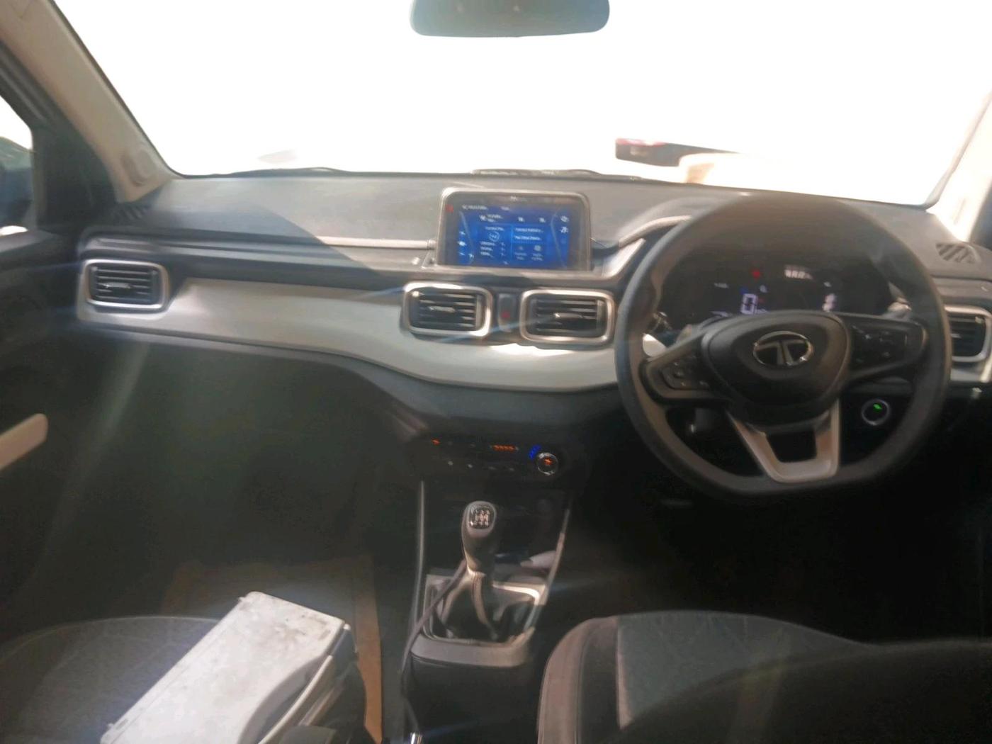 2024 Tata PUNCH ACCOMPLISHED MT, Petrol, Manual, 16,620 km, interior