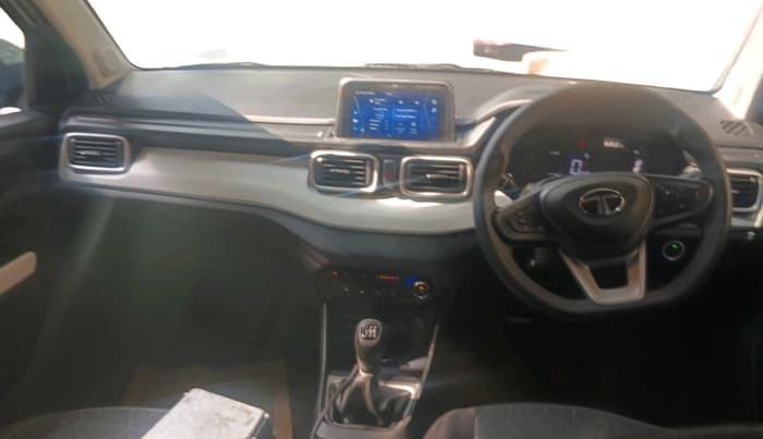 2024 Tata PUNCH ACCOMPLISHED MT, Petrol, Manual, 16,620 km, interior