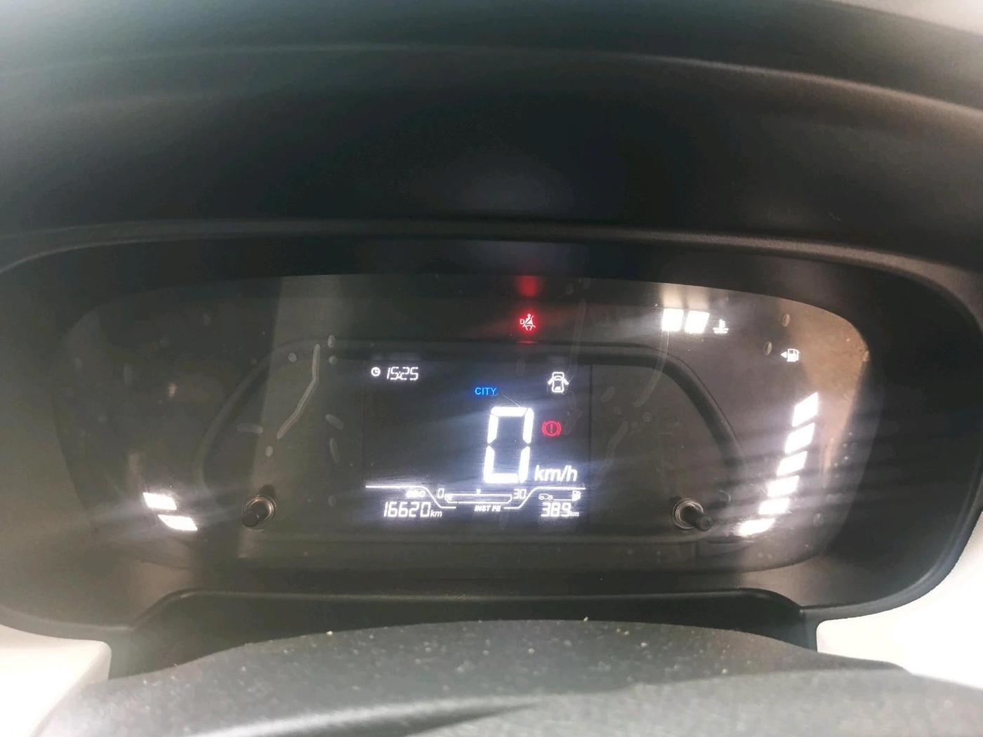 2024 Tata PUNCH ACCOMPLISHED MT, Petrol, Manual, 16,620 km, interior