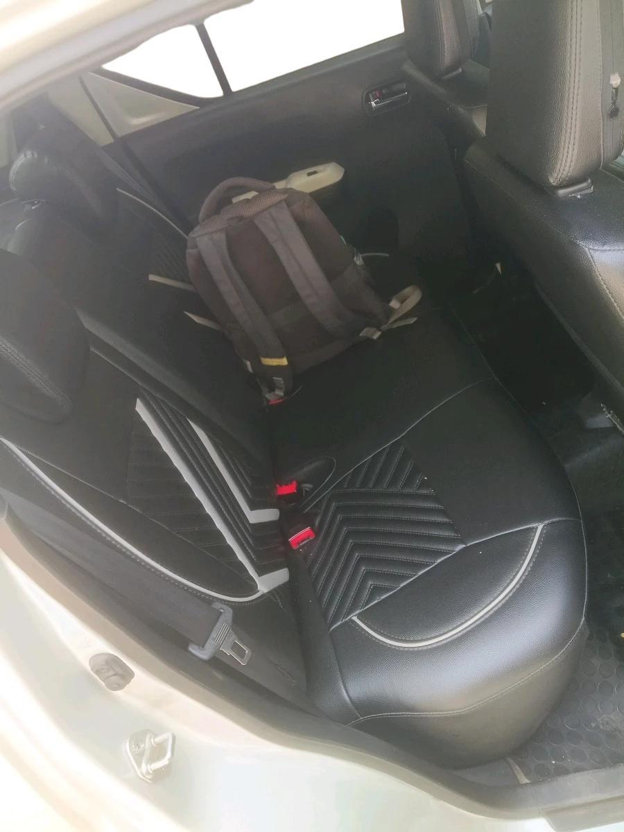 2017 Maruti IGNIS ZETA 1.2, Petrol, Manual, 62,000 km, interior