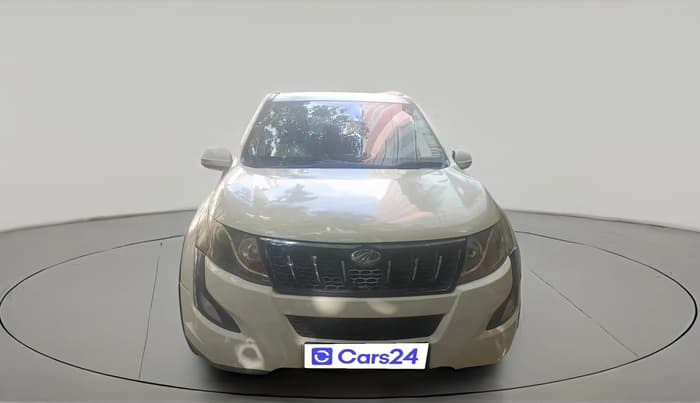 2015 Mahindra XUV500 W6, Diesel, Manual, 99,845 km, exterior