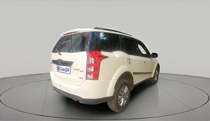 2015 Mahindra XUV500 W6, Diesel, Manual, 99,845 km, exterior