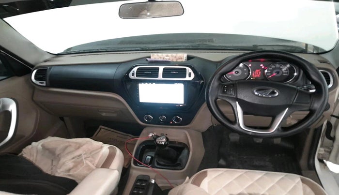 2016 Mahindra TUV300 T8, Diesel, Manual, 1,58,431 km, interior