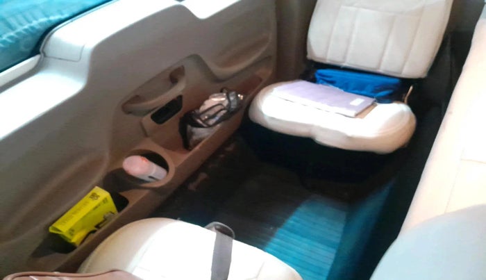 2016 Mahindra TUV300 T8, Diesel, Manual, 1,58,431 km, interior