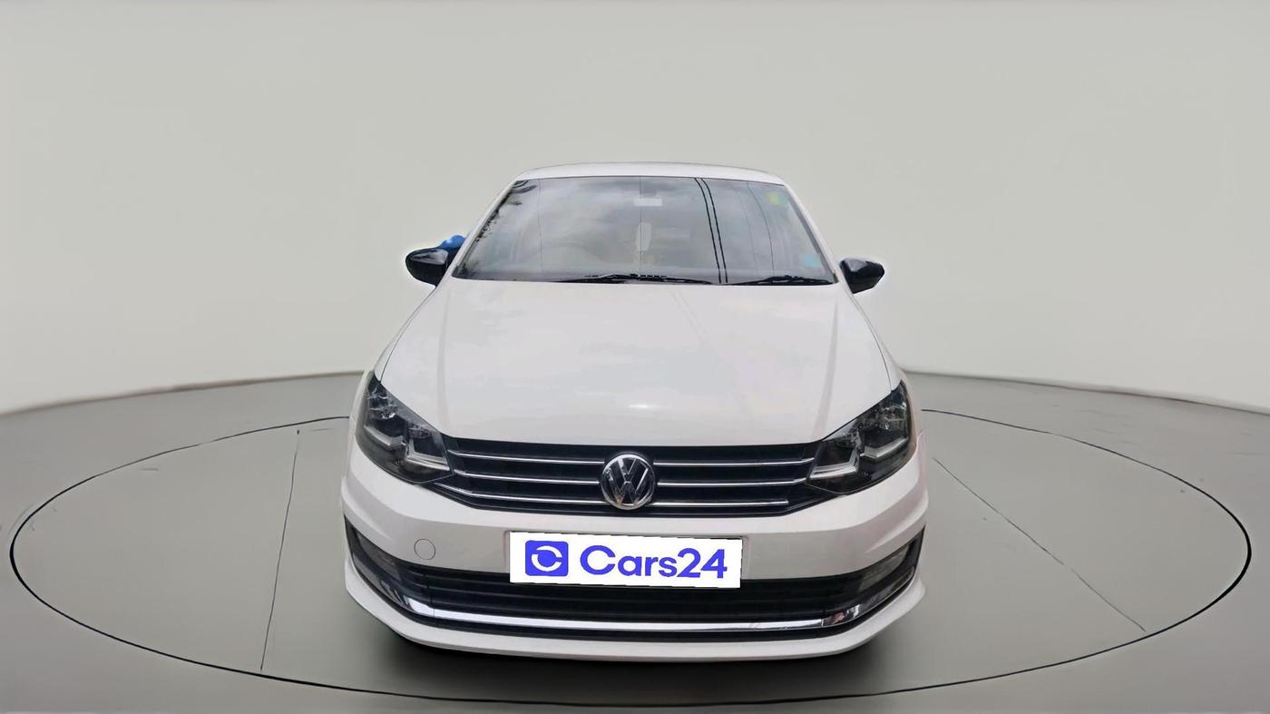 2017 Volkswagen Vento HIGHLINE PETROL AT, Petrol, Automatic, 77,100 km, exterior