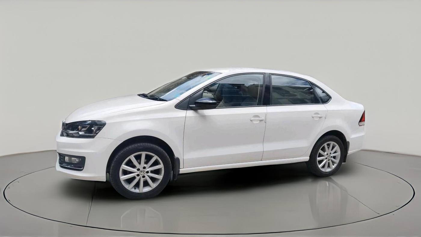 2017 Volkswagen Vento HIGHLINE PETROL AT, Petrol, Automatic, 77,100 km, exterior