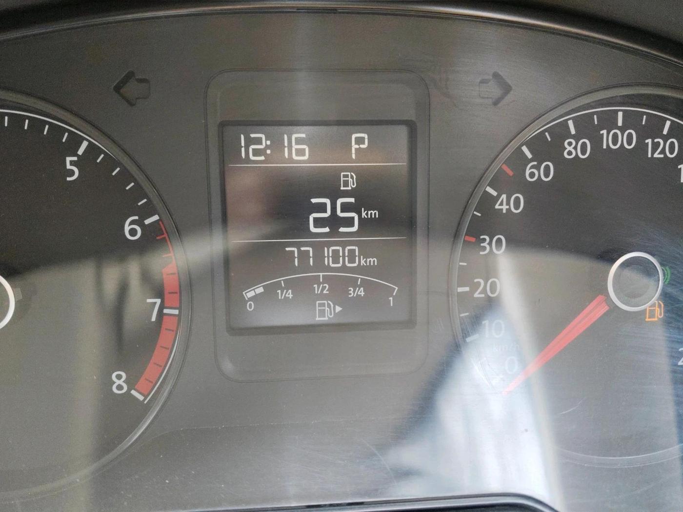 2017 Volkswagen Vento HIGHLINE PETROL AT, Petrol, Automatic, 77,100 km, interior