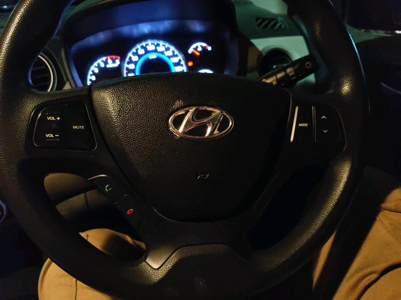 2016 Hyundai Grand i10 SPORTZ 1.1 CRDI, Diesel, Manual, 84,747 km, interior