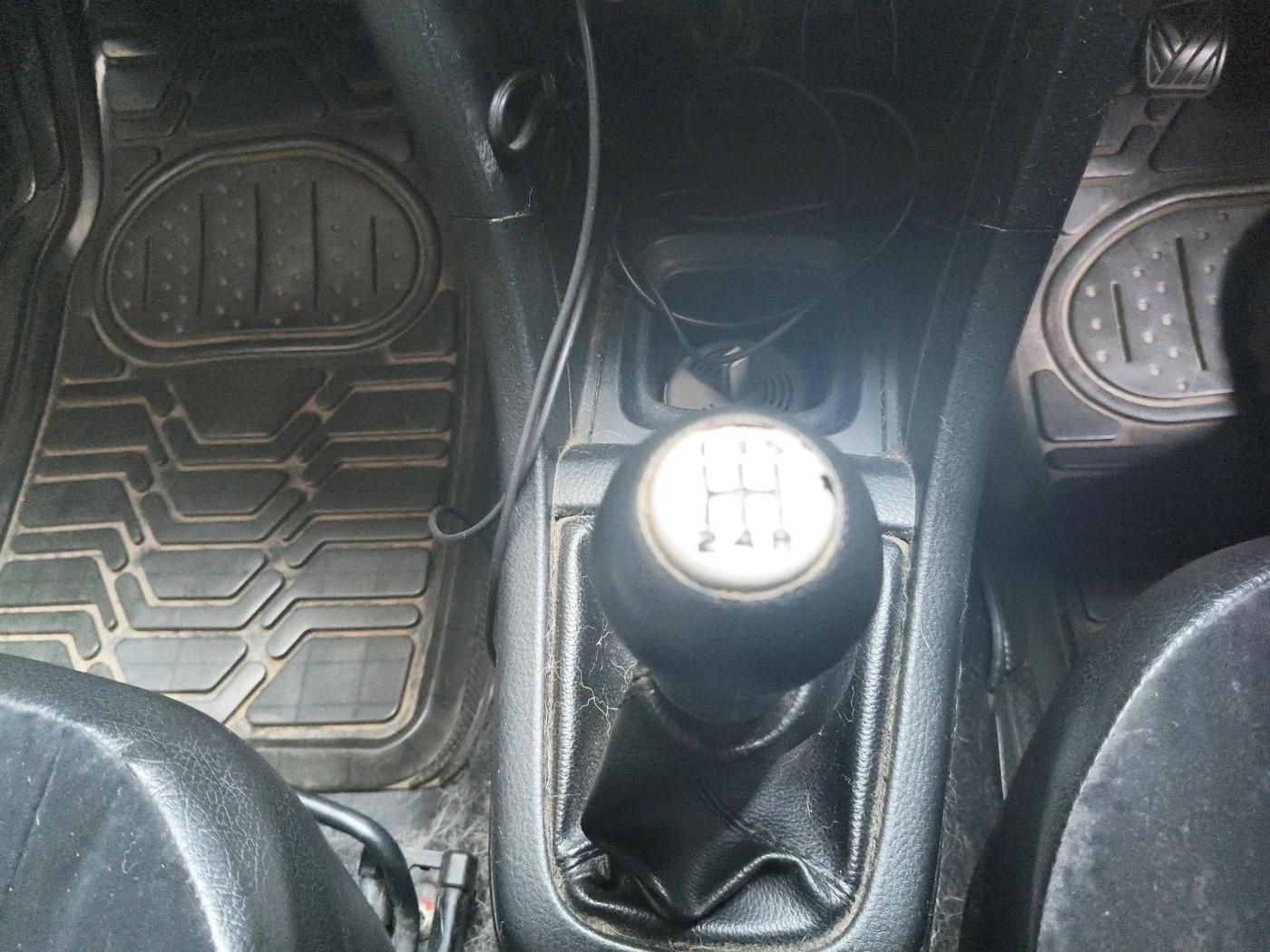 2013 Maruti Swift Dzire VXI, Petrol, Manual, 89,998 km, interior