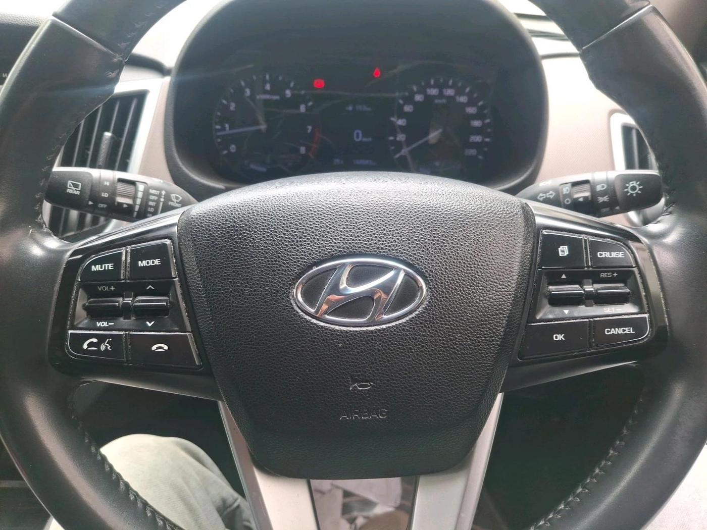 2019 Hyundai Creta SX (O) 1.6 PETROL, Petrol, Manual, 1,44,843 km, interior