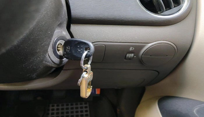 2012 Hyundai i10 MAGNA 1.2, Petrol, Manual, 40,128 km, interior