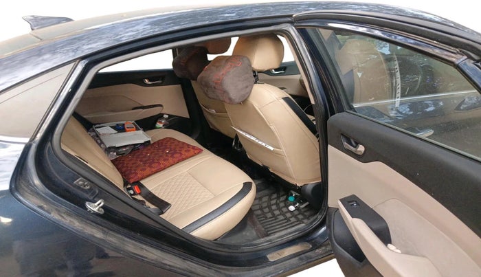 2019 Hyundai Verna 1.6 VTVT SX + AT, Petrol, Automatic, 98,000 km, interior