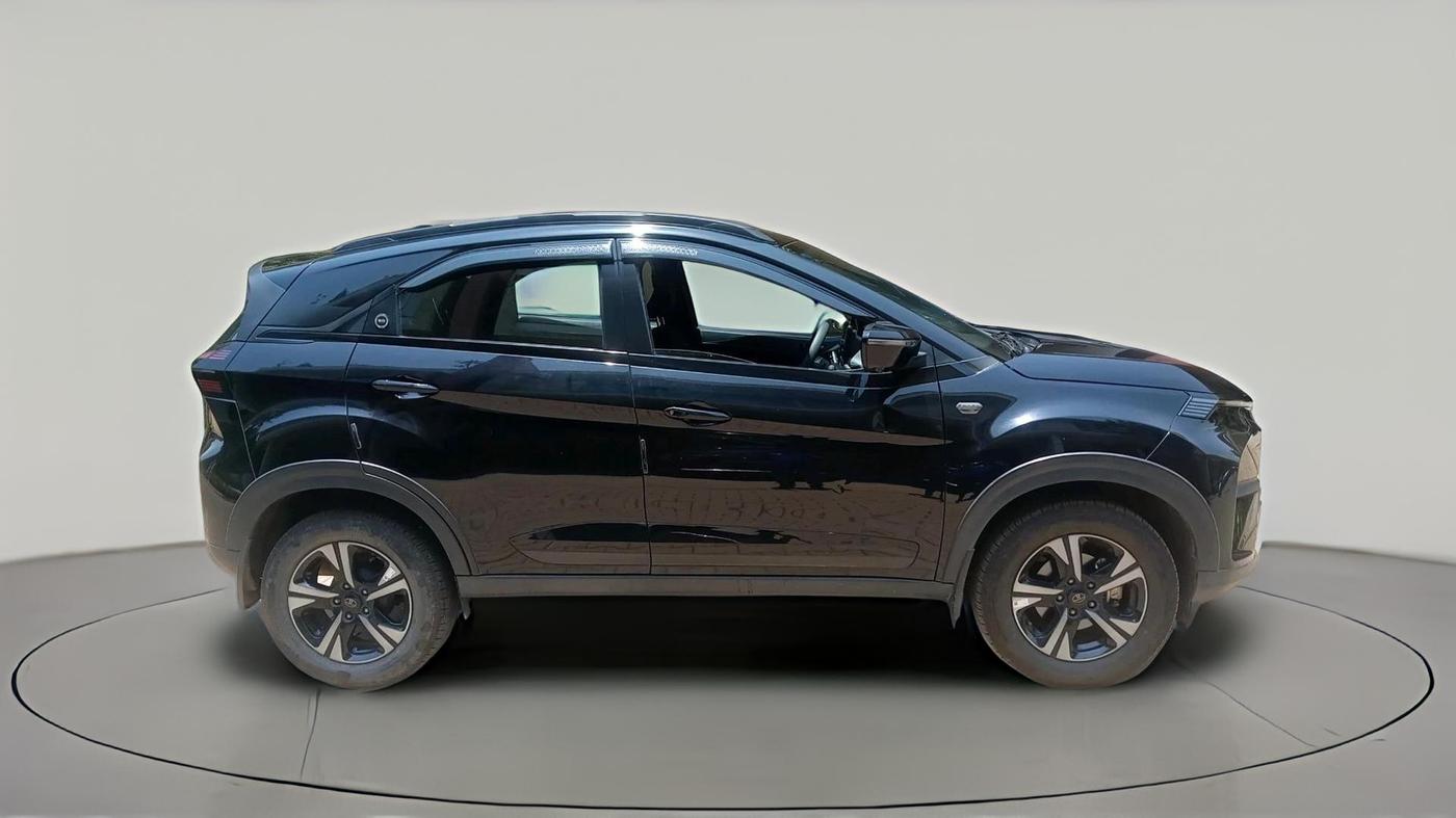 2024 Tata NEXON Creative Plus 1.2 Revotron 7DCA Dark Edition, Petrol, Automatic, 7,671 km, exterior